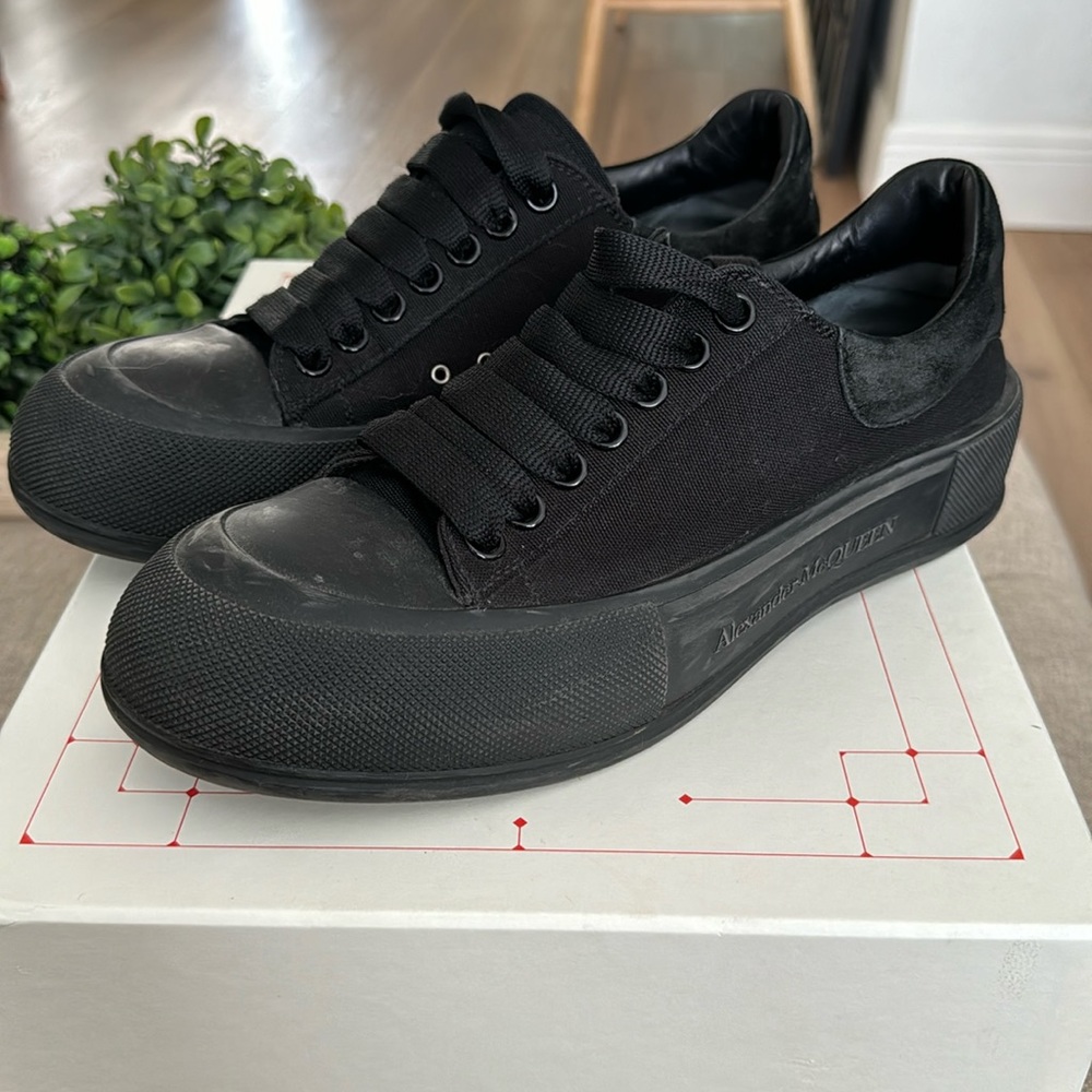 Alexander McQueen Men’s Sneaker